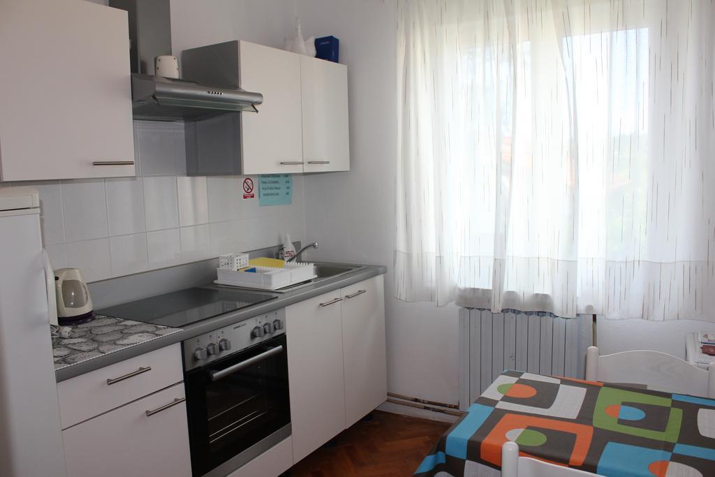 Apartments D คิร์ก ภายนอก รูปภาพ